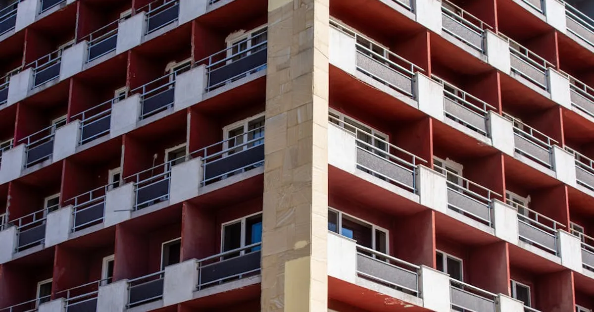 Hausverwaltung wenn der Bestand wächst — was sich ändert und was Vermieter tun müssen — Hausverwaltung | WohnMeta